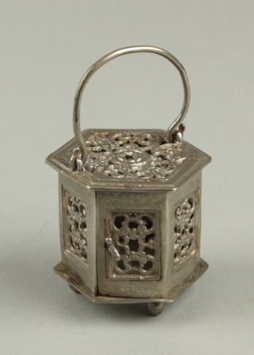 Zilveren miniatuur stoofje